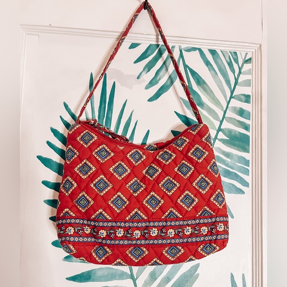 Vera Bradley Molly Small Shoulder Purse Retired Design Villa Red - Picture 2 of 5